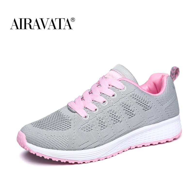 Легкие сетчатые дышащие кроссовки на шнуровке и плоской резиновой подошве для занятий спортом