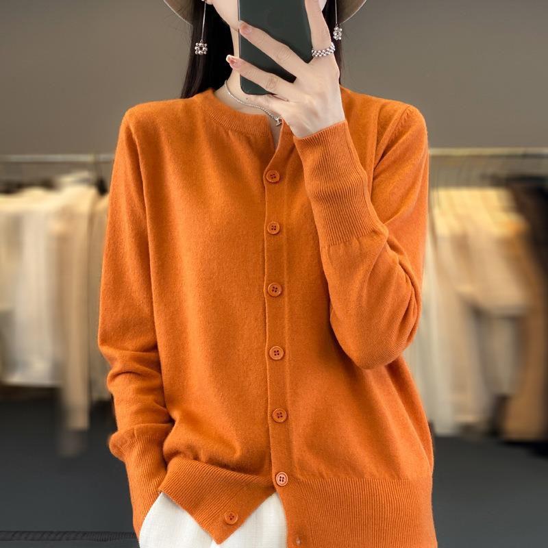 Spring and Autumn Women's Knitwear Long-sleeved Knitted Cardigan Short Jacket Sweater Fashion Temperament Ageing Loose Outerwear Sweater Sweater