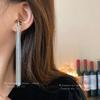 Металлические серьги-капли без прокола, клипсы на козелок уха, нишевые, простые, в холодном стиле, серьги с высоким чувством стиля, модные, серьги с темпераментом