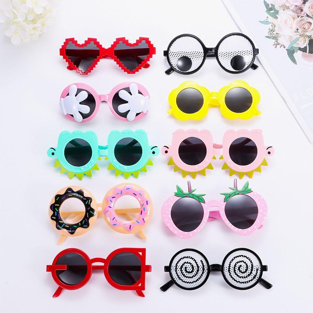 Fruit Design Funny Pineapple Sunglasses Trendy Beach Photo Glasses for Women & Men