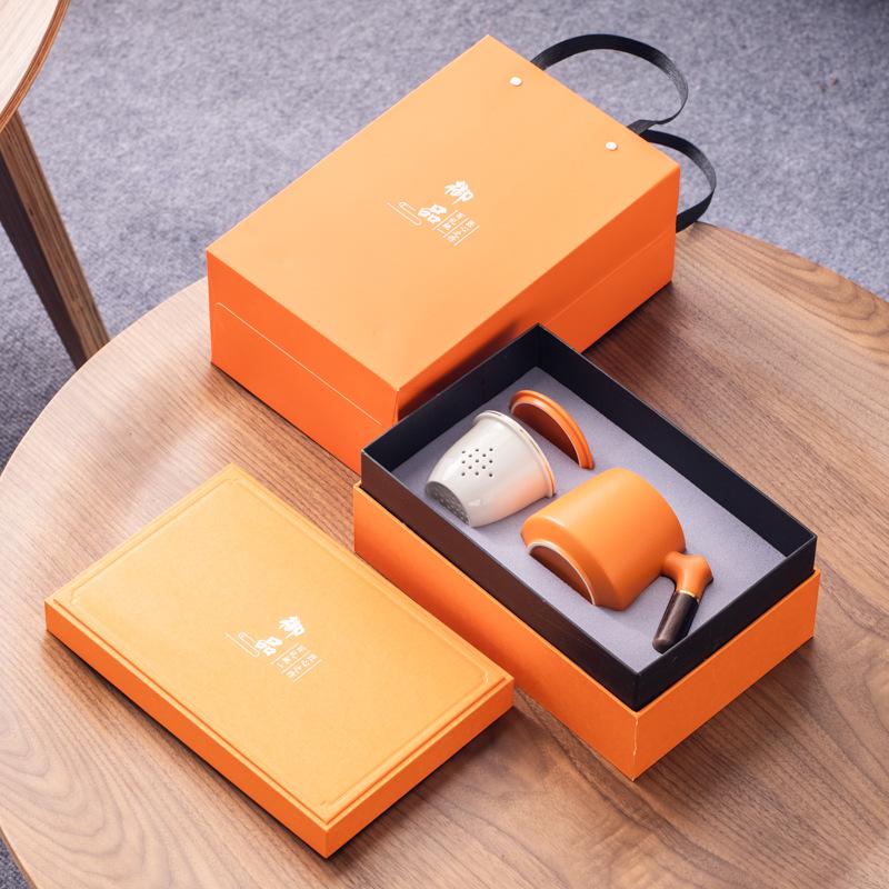 Подарочный набор керамических чашек в китайском стиле с крышкой и деревянной ручкой - Чайная чашка из трех частей с фильтром