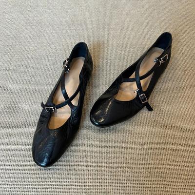 Кожаная версия~ ретро балетки с перекрестными ремешками, низкий каблук, темпераментные туфли Мэри Джейн, с мелким вырезом, круглым носком, одинарные туфли женские