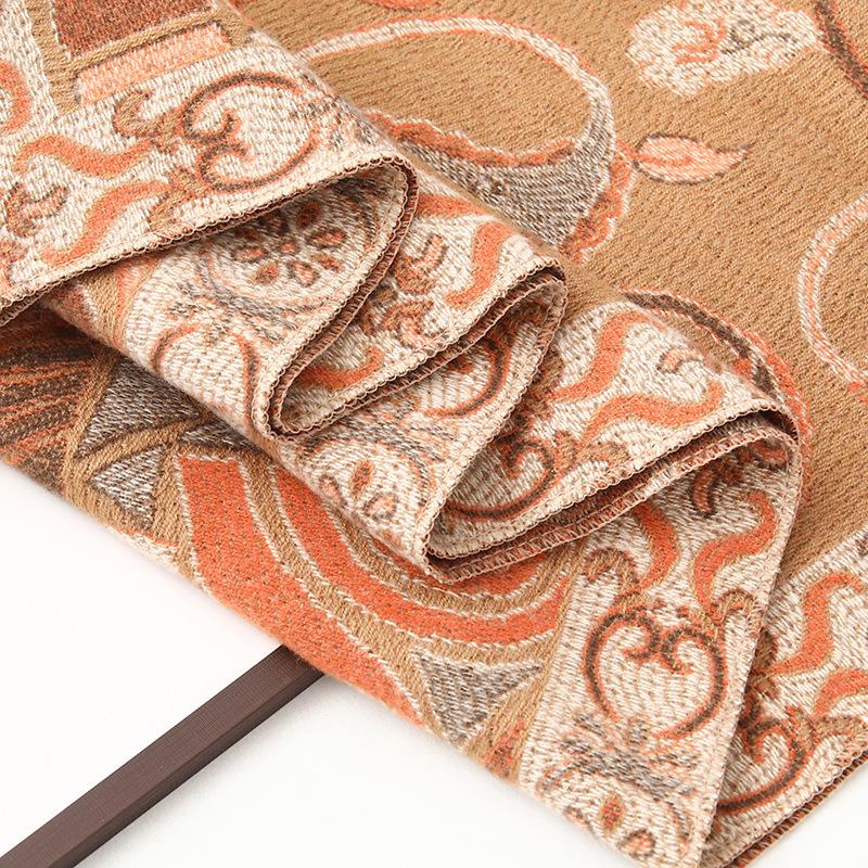 Women's Ethnic Style Jacquard Shawl: Thick, Warm Imitation Cashmere Scarf for Autumn/Winter