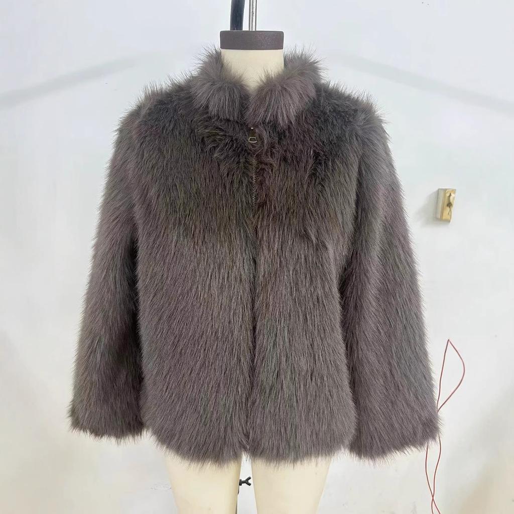 Женская куртка больших размеров на осень и зиму с высоким воротом и молнией в стиле кэжуал