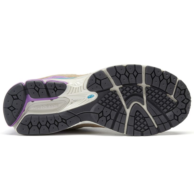 New Balance Кроссовки унисекс 2002R Incense Светло-коричневые M2002RWA