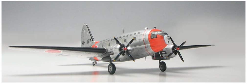 PLATZ Военно-транспортный самолет ВВС Пластиковая модель 1/144 Самооборона C-46D