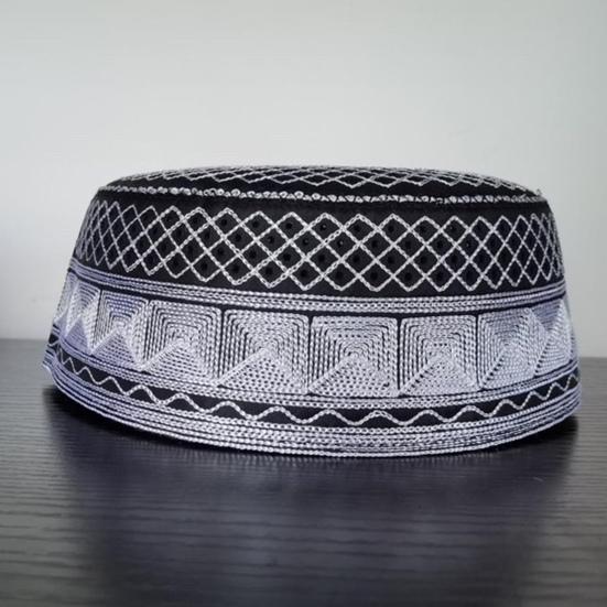 Embroidery Pattern Exquisite Workmanship Prayer Hat Flat Top Men Nation Bowler Hat