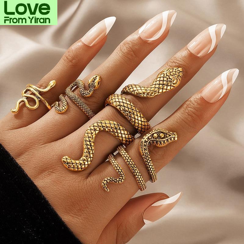 4pcs /Set Vintage Snake Shape Rings For Women Men Gothic Silver Color Animal Exaggerated Metal Alloy Finger Ring Sets Jewelry