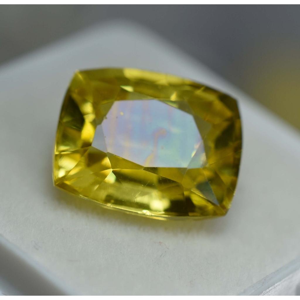 Very PRETTY Cushion Cut Yellow Natural SAPPHIRE Gemstone Ct 9.20