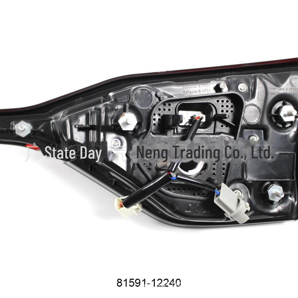 КОРОЛЛА 2023 (ZWE219) Задний фонарь для салона XLE/XSE 81581-12280 (Версия для печати)