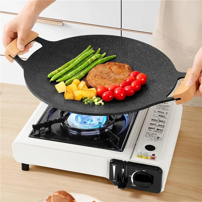A Top Quality Korean Round Grill Pan with Wooden Handle 30cm Barbecue Grill Plate Non-Stick Cooker Round Baking Tray for Home