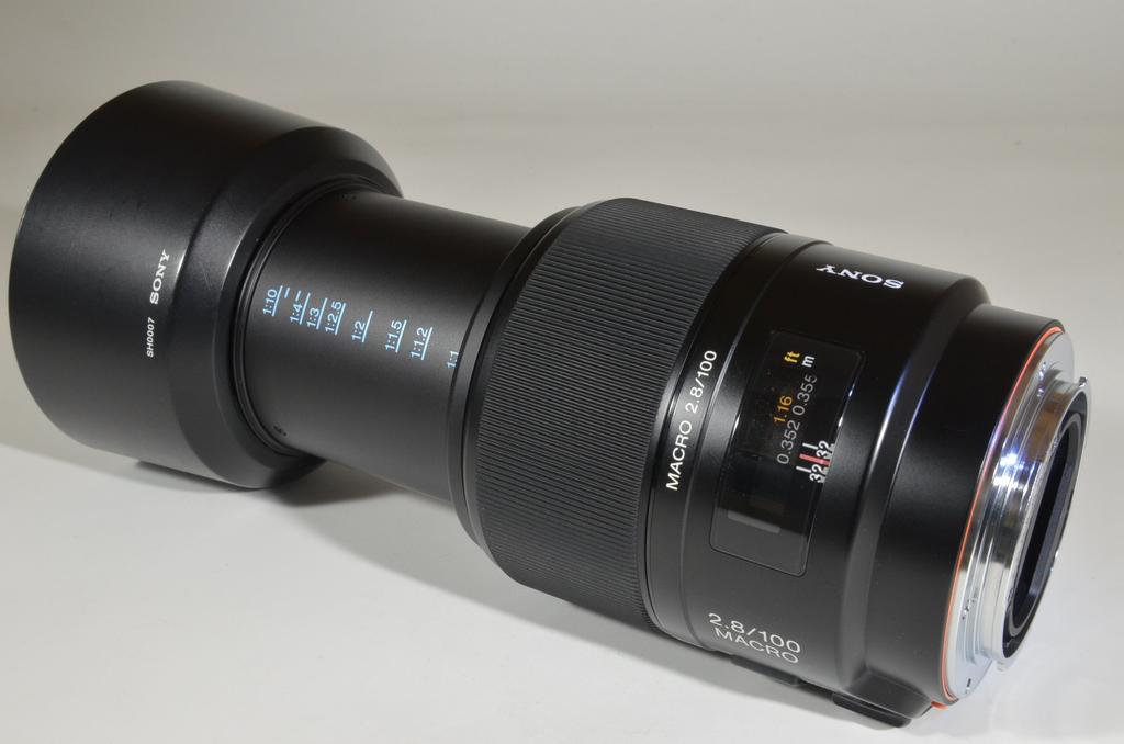 SONY 100 мм макро SAL100M28 F2.8
