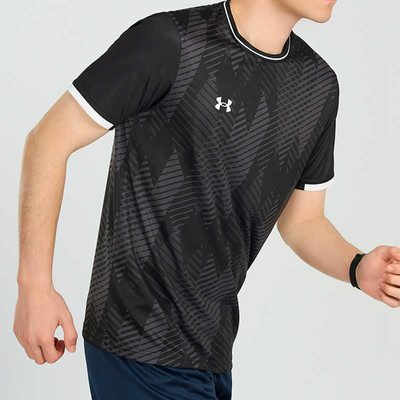 Under Armour Серия футбольной одежды Логотип Спортивная дышащая футболка с коротким рукавом Унисекс топы Черный 25500522-001
