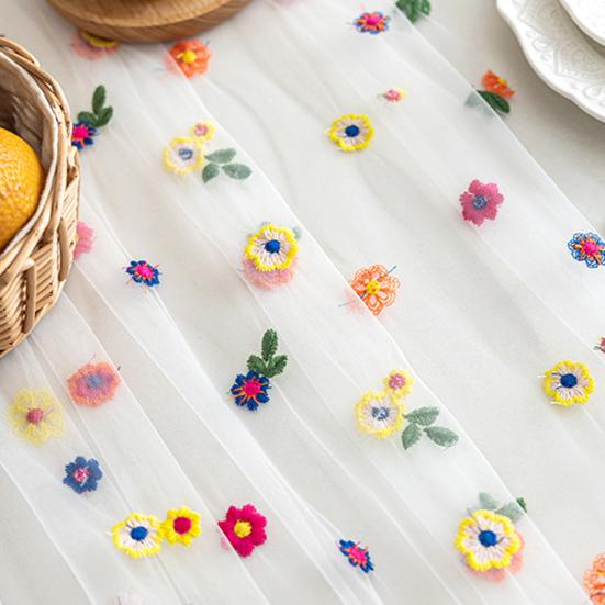 Вышитая скатерть-дорожка Вышитый цветок Тюлевая скатерть-дорожка Весна Лето
