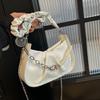 Женская сумка, высококачественная текстура, нишевый дизайн, сумка 2025, новая популярная универсальная сумка через плечо с жемчужной цепочкой