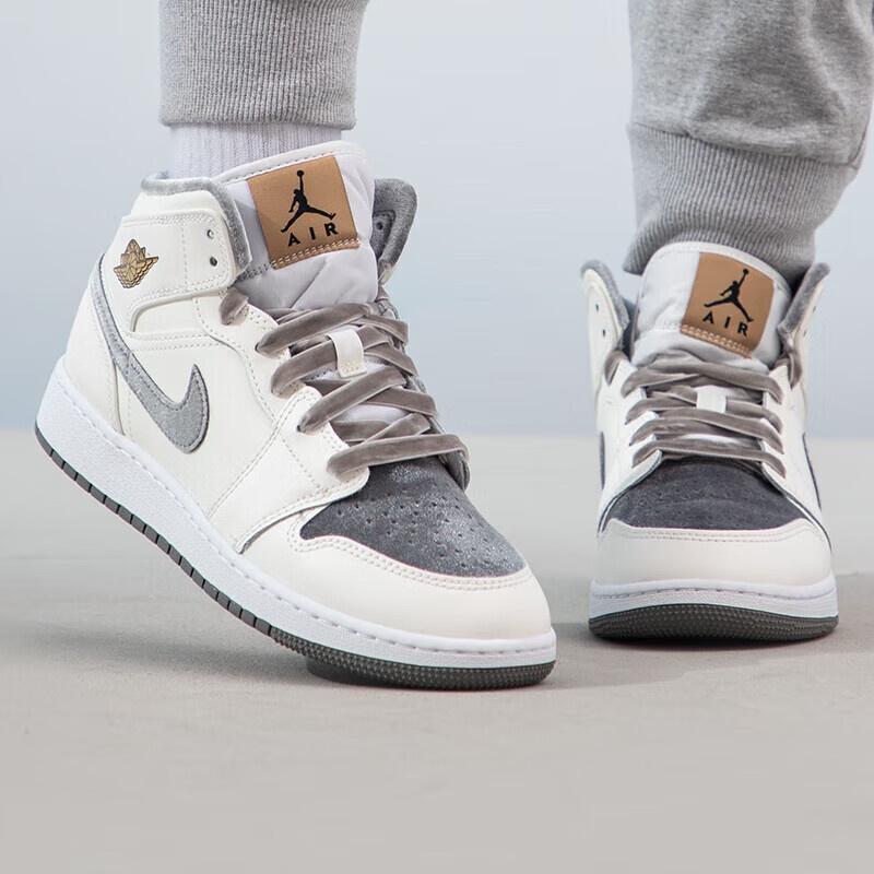 (GS) Air Jordan 1 Mid 'Grey Velvet Toe' Kids' FB9899-100