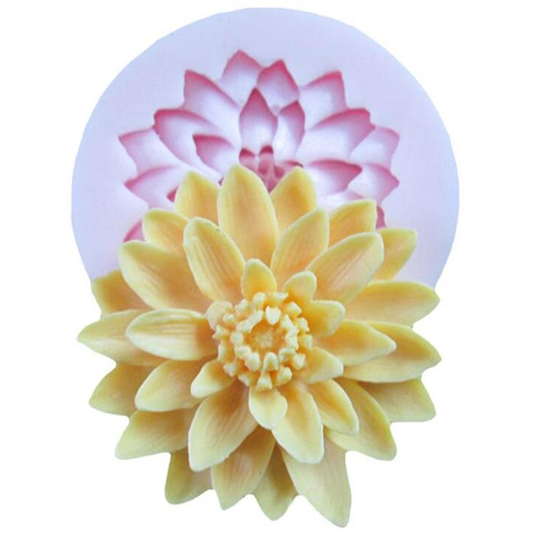 1PC Portable Diy Baking Cake Decorating Soap Mold Universal Resin Chrysanthemum Flower Silicone Mold