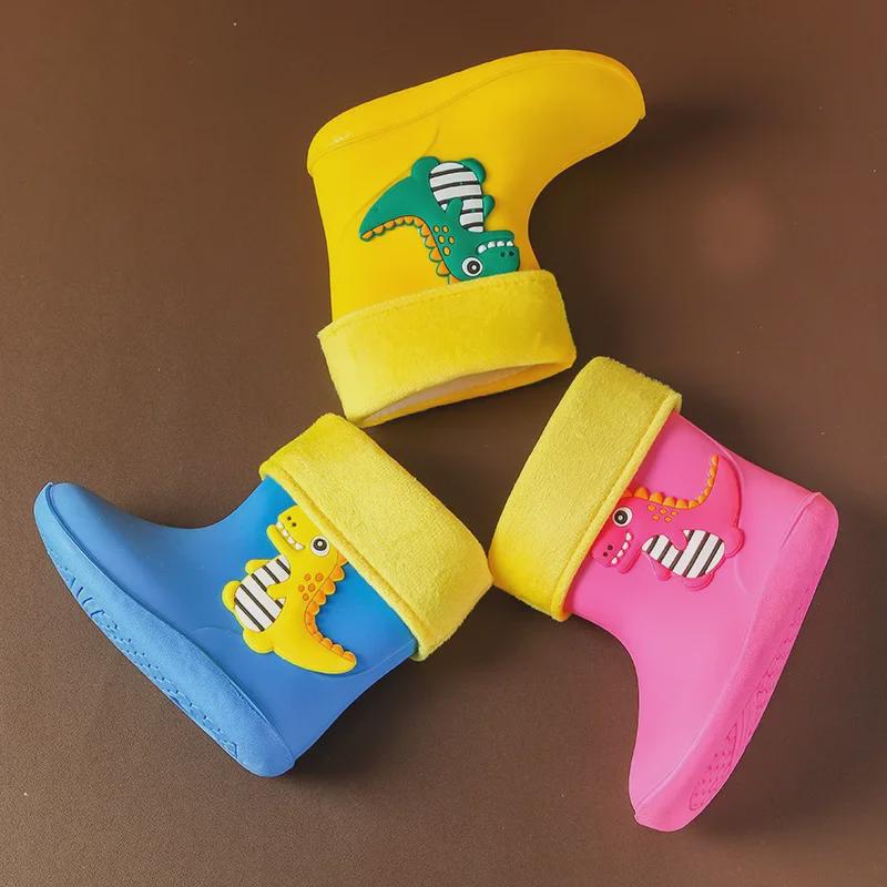 Детские непромокаемые сапоги с мультяшным динозавром, со шнурком, на хлопковой подкладке, для мальчиков и девочек, идеально подходят для детского сада.