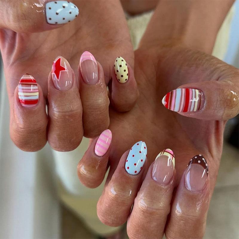 Press On Nails 24 Pieces Y2K Retro Style French Tips Striped Polka Dot Star Design Comfortable Fit For Daily And Party Use