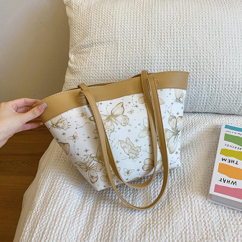 Fashionable Street Style Womens Tote Bag Large Capacity Versatile Daily Shoulder Bag