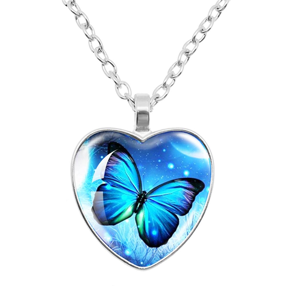 Personalized Fashion Retro Butterfly Heart Shaped Pendant Necklace Women's Birthday Gift Jewelry Handmade Creative Gift