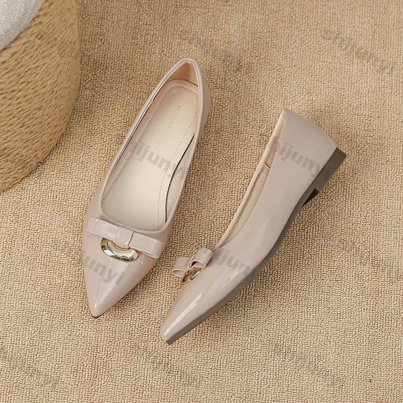 Модная женская кожаная обувь Осень Острый носок Металлическая отделка Бант Повседневная обувь Легкая Удобная Мягкая подошва Туфли Мэри Джейн