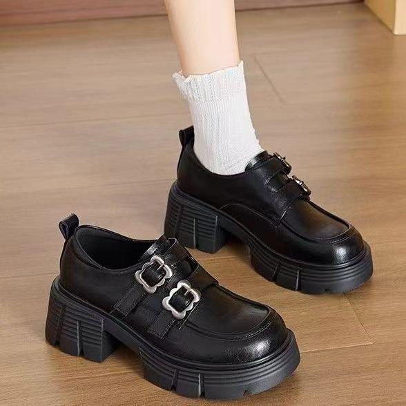 Туфли-лоферы на платформе 2025 осень новая универсальная ретро повседневная кожаная обувь британская женская обувь на одинарной подошве, увеличивающая рост, универсальный зарубежный стиль