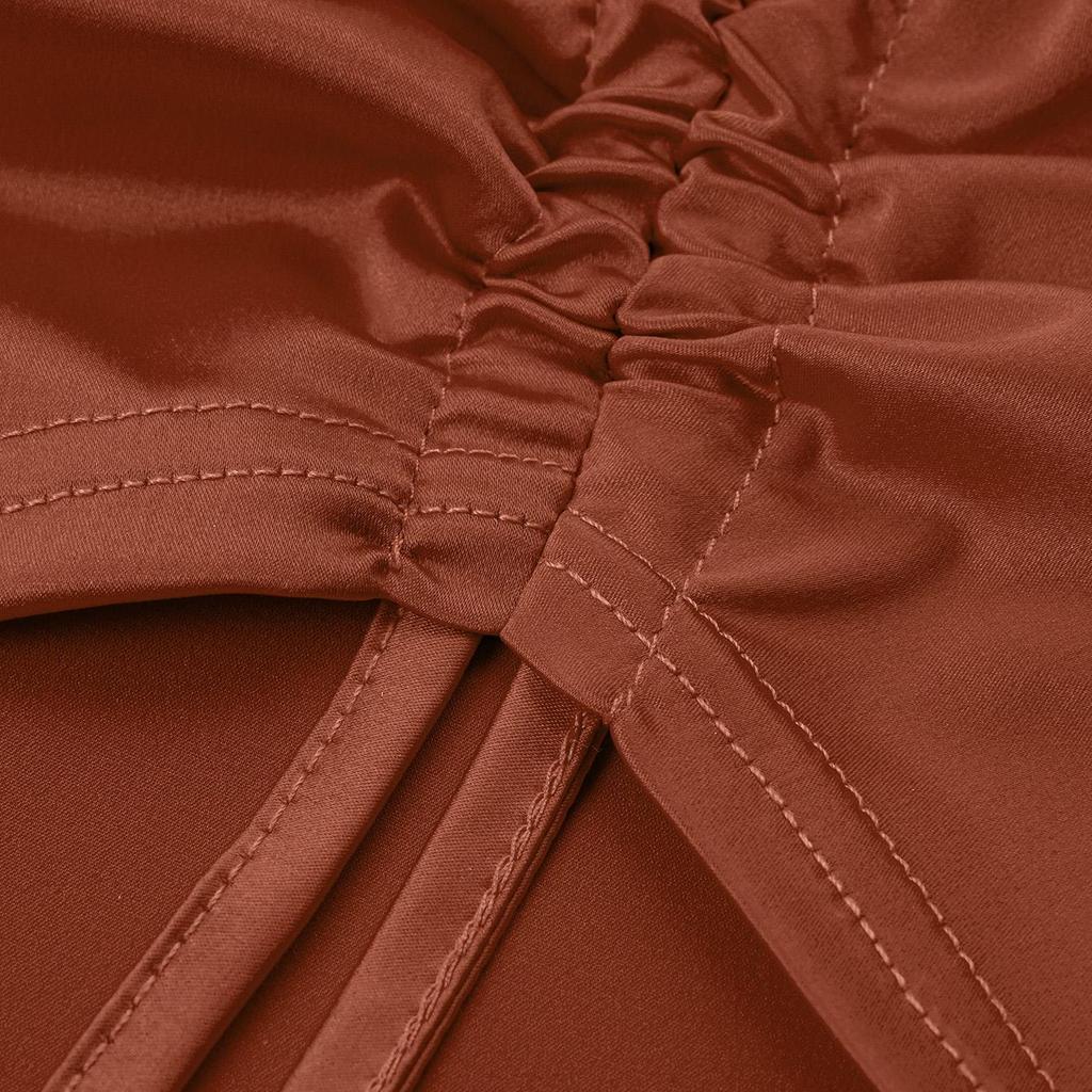 Летнее женское однотонное платье с карманом, воротником-стойкой и подтяжками