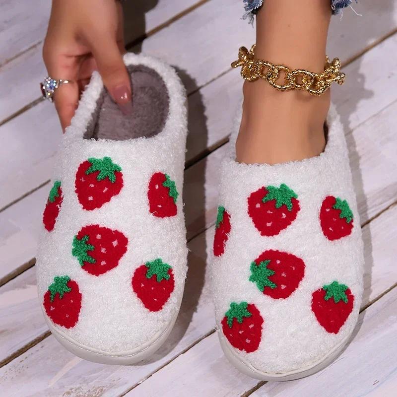Fashion Winter Strawberry Pattern Women's Cotton Slippers Large Size Home Couple Fluffy Flip-Flops Leisure Plush Warm Flat Sole Slippers