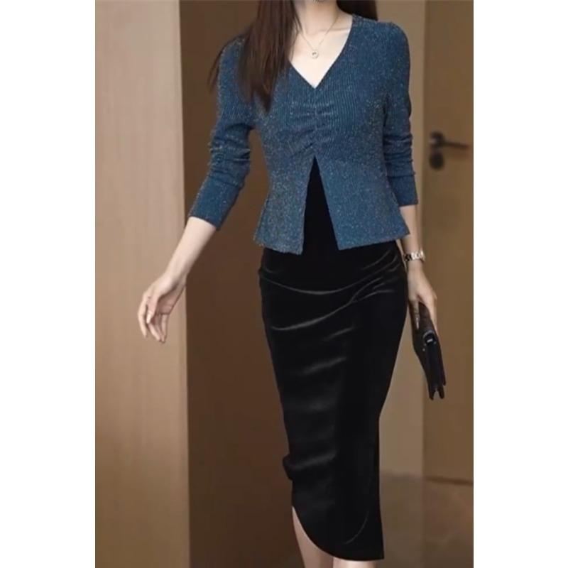 Fake Two Piece Dress Women's Spring and Autumn New Style Pleated Slit Long Sleeved Top Spliced Velvet Skirt