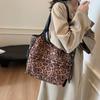 Commuter Large Capacity Leopard Print Bag Women's Shoulder Bag Student Class Tote Bag