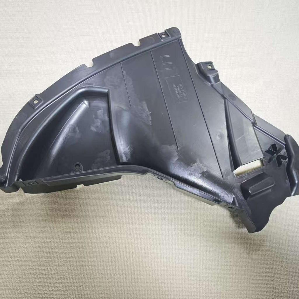 BMW 7 Series G11 Front Bumper Triangle Panel: 51757347023, 51757347024