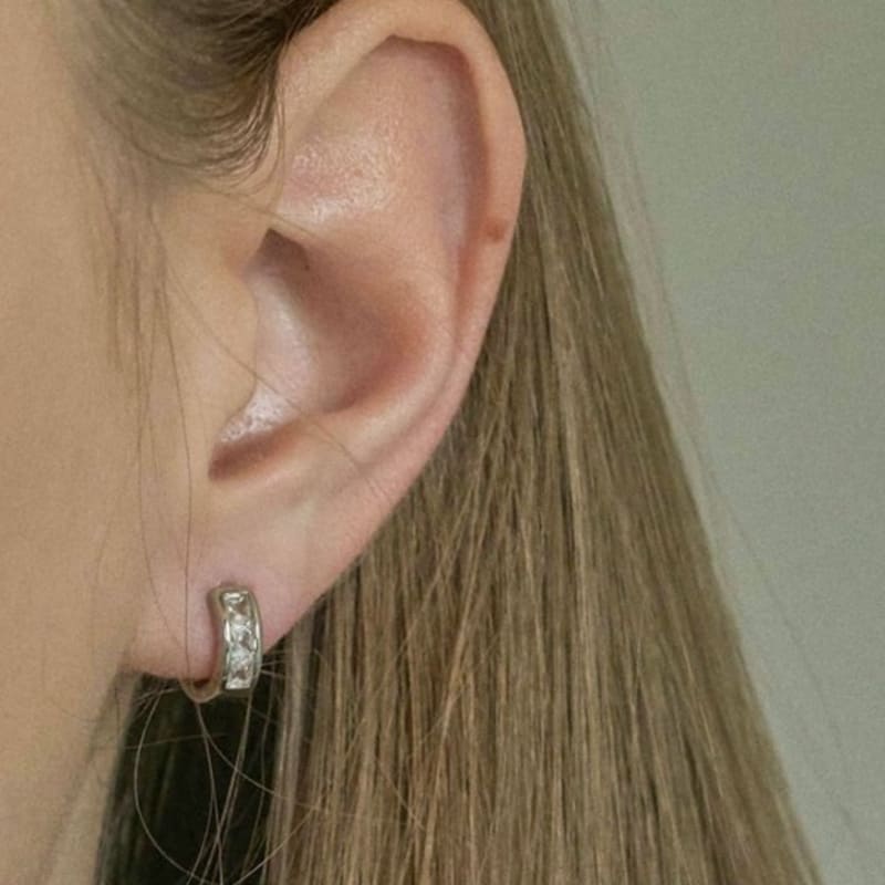 Aora CZ MINI HOOP EARRING DW_273_274