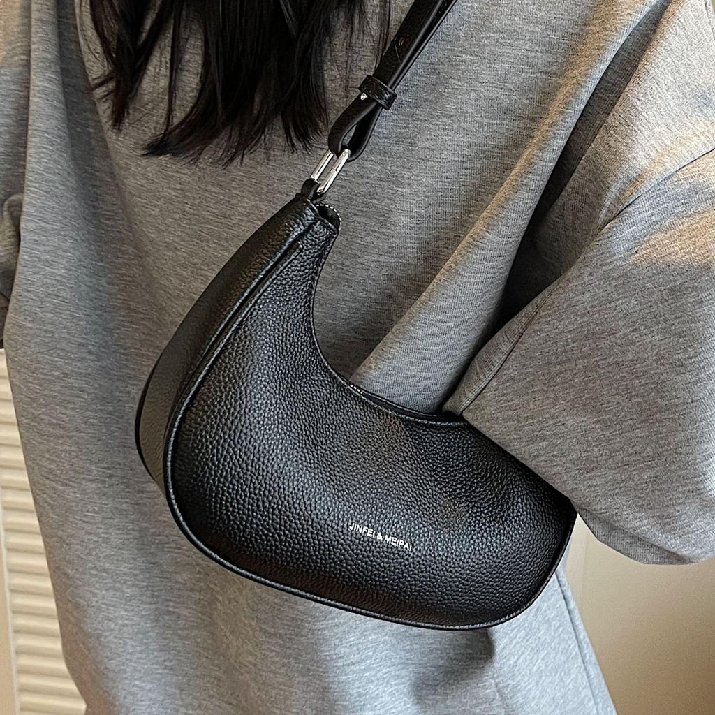 Premium Texture Small Bag Women's 2025 New Niche Versatile Messenger Bag Popular One-shoulder Underarm Dumpling Bag