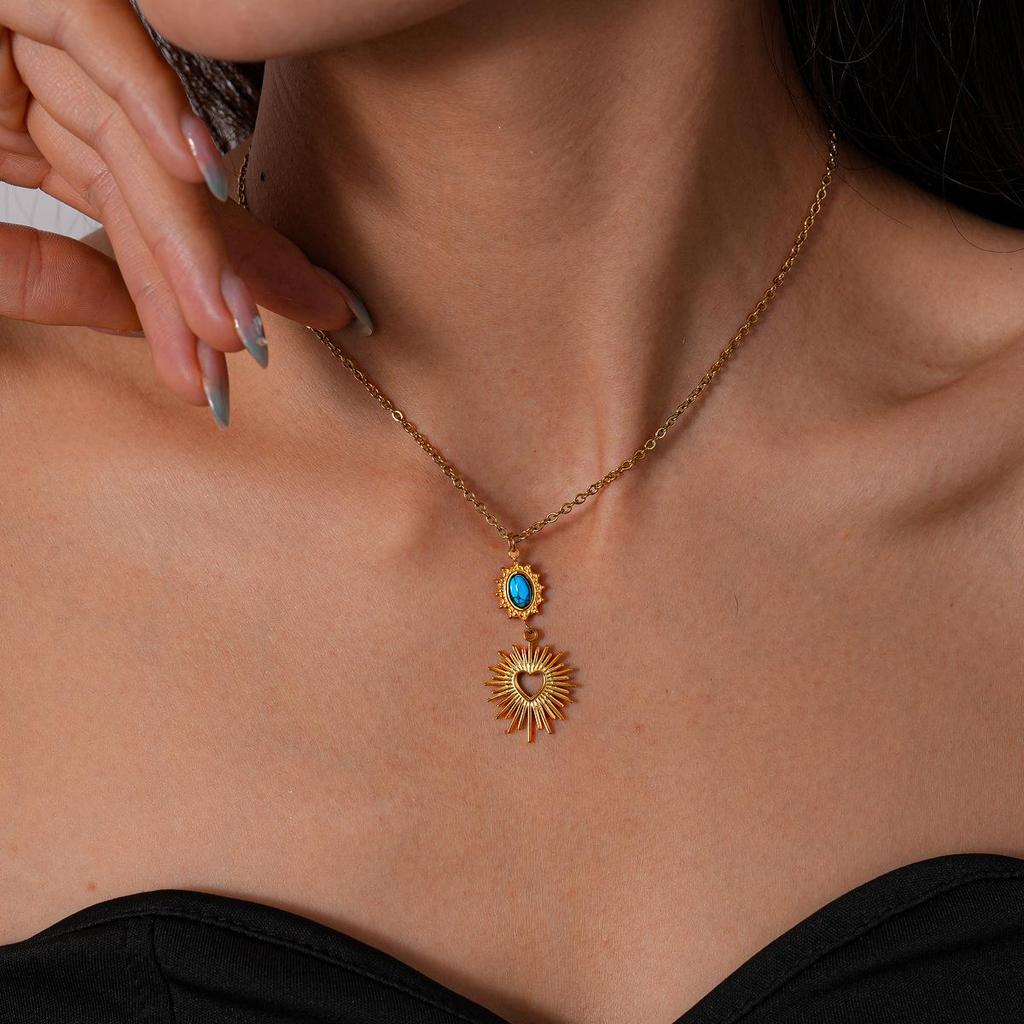 Европейско-американское Роскошное Ожерелье-Чокер из Нержавеющей Стали в Форме Подсолнуха и Сердца - Модный Титановый Чокер для Изысканного Образа