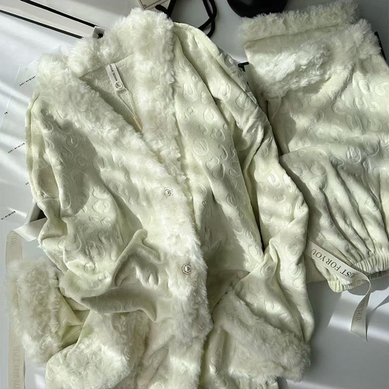 Женский пижамный комплект из бархата Sea Island - Стиль высокого класса Осень/Зима 2025, с плюшевой подкладкой, подходит для ношения в помещении и на улице