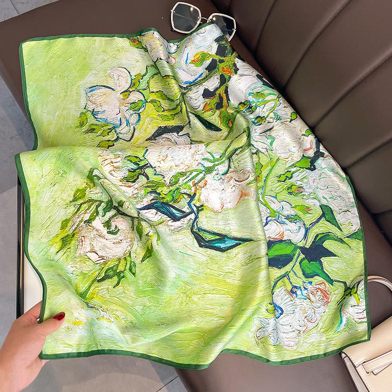Small fresh Mori oil painting silk 70 medium square scarf mulberry silk silk scarf women's versatile spring and autumn scarf neck protection