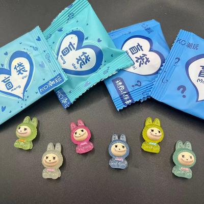 10 шт. Мини светящиеся украшения Лабубу, милые фигурки из мультяшной смолы, микро-украшения для ландшафта, настольные украшения, украшения для автомобиля своими руками