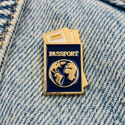 Новая эмалированная булавка для паспорта приключений, отпуска, путешествия, металлический соединитель, подарок на день рождения, 1 шт.