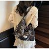 New Bag Women's Canvas Shoulder Messenger Bag Large Capacity Tote Bag Student Class Commuter Bag