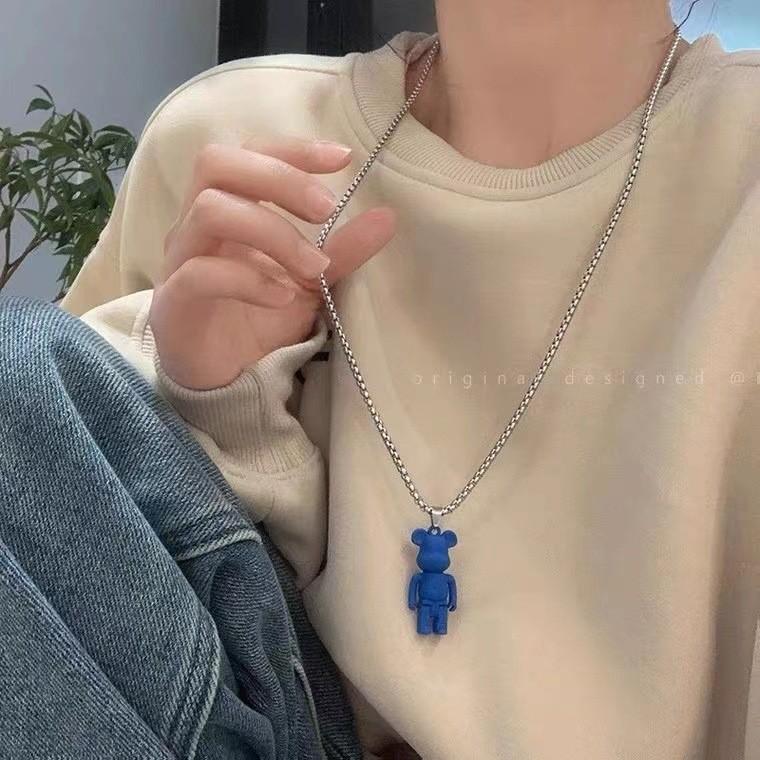 Color Violent Bear Versatile Simple, Niche Hip Hop Violent Bear Pendant Sweater Chain Women's Titanium Steel Necklace Men's