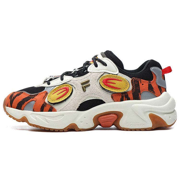 Fila Fusion Енот CNY Ткань Синтетическая кожа Замша Год Тигра Ограниченная серия Низкие папины кроссовки Женская кроссовка Черный Оранжевый T12W217316FBG