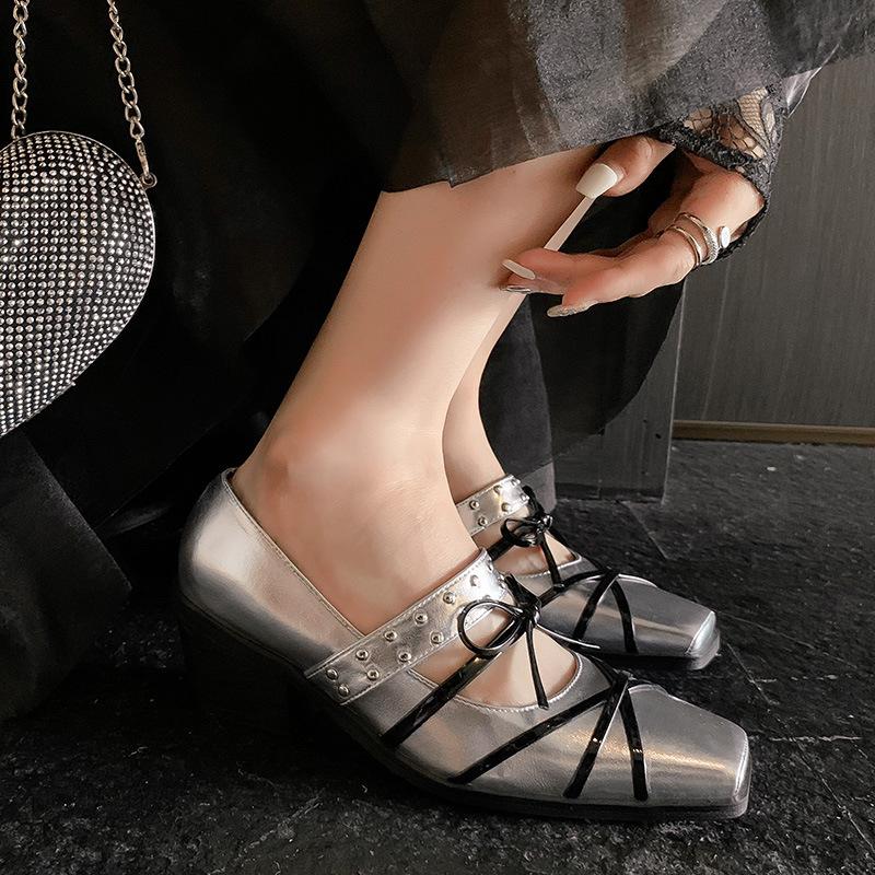 Sweet and Cool Mary Jane Small Leather Shoes Women's 2024 New Design Sense Niche Bow Silver Square Head Thick Heel Single Shoes