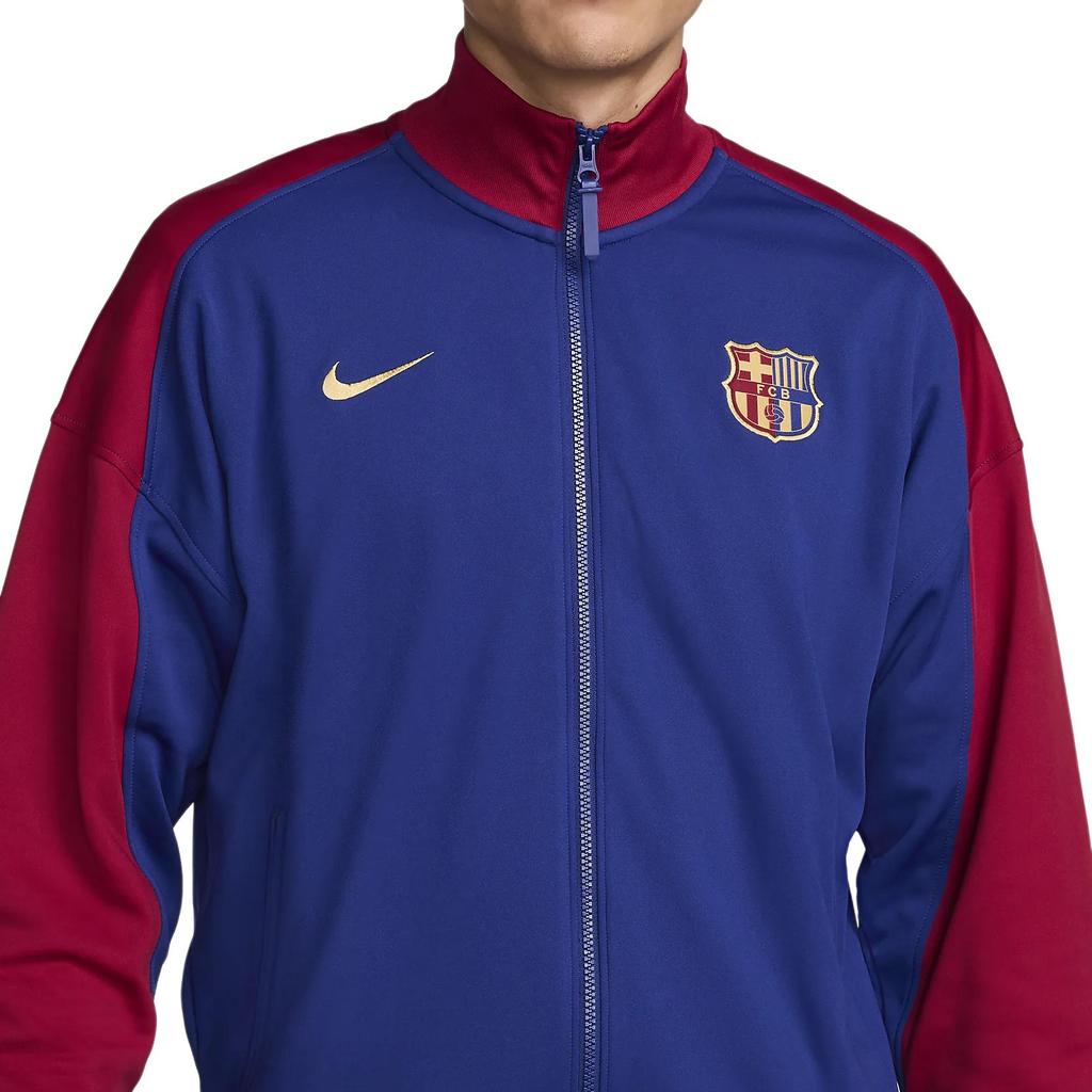 Nike Академия ФК Барселона Pro Домашняя Мужская Куртка-Анорак Nike Dri FIT для Футбола FN9625-455