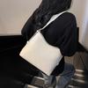 Tote Bag Women's New Simple Casual Chain Underarm Bag Fashionable Shoulder Messenger Bag