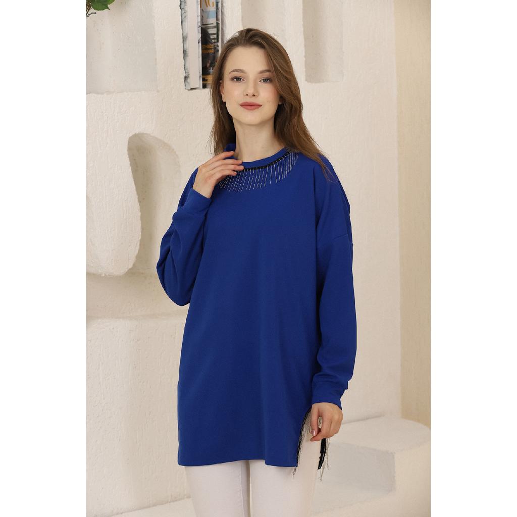 Туника с цепочками на воротнике и по бокам