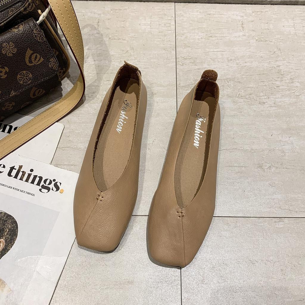 Женские весенне-осенние туфли на плоской подошве с квадратным носком