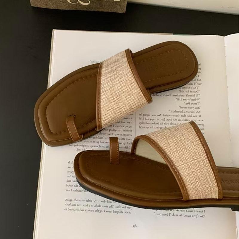 Корейские модные шлепанцы с закрытым носком, женская уличная обувь, лето 2025, новинка, простые сандалии на плоской подошве с мягкой подошвой, женские