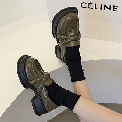 Design sense модные женские мокасины 2025 осень новые на толстой подошве повышенная ниша ретро маленькие кожаные туфли одинарные туфли супер горячие