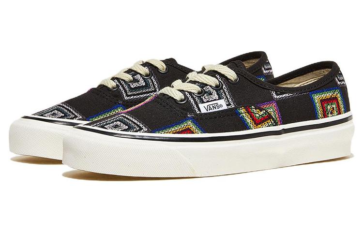 Authentic Vans 44 Dx 'Granny Check - Black' VN0A7Q5CBLK